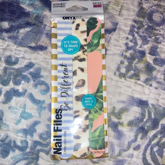 Nail Kit/Nail Care & Tools Manicure Bundle Bag - $70+ Value! NWT - Picture 9 of 14